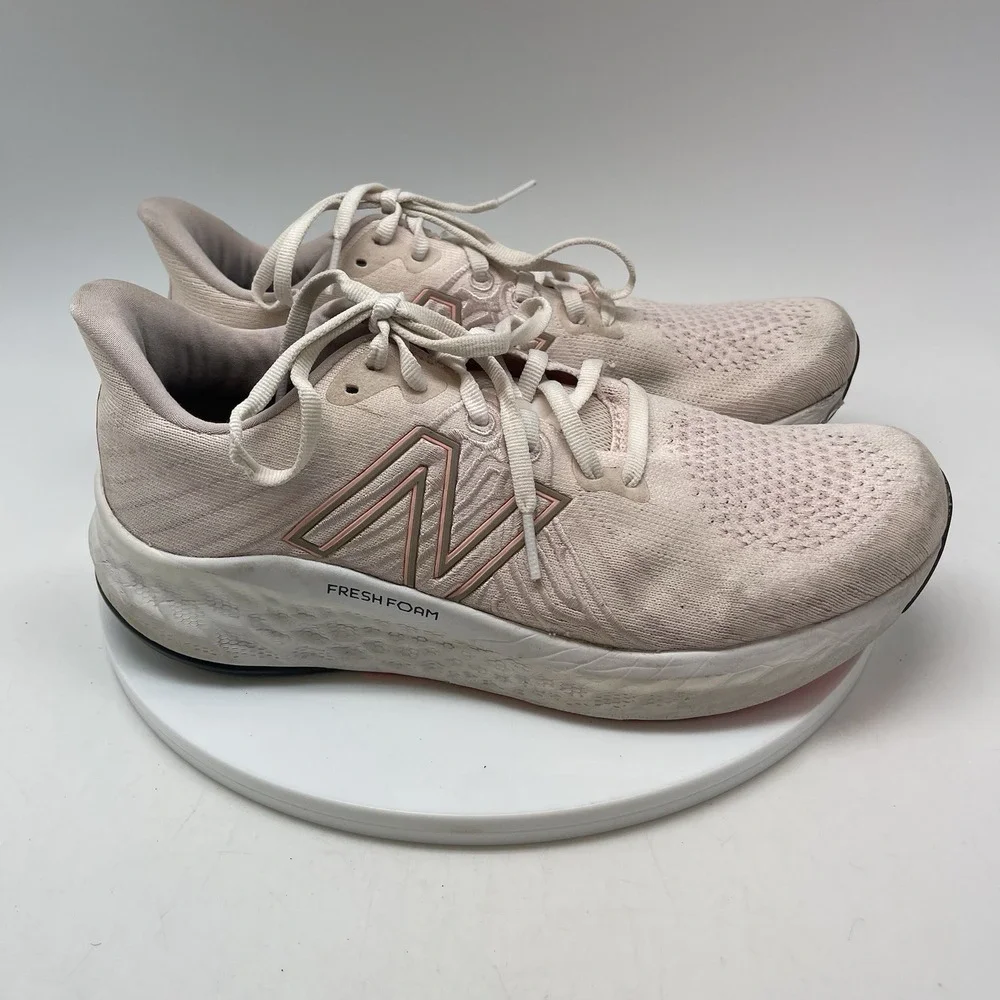 New‎ Balance Sneakers Womens 9.5 D Fresh Foam X Vongo V5 WVNGOCP5 Pink Shoes